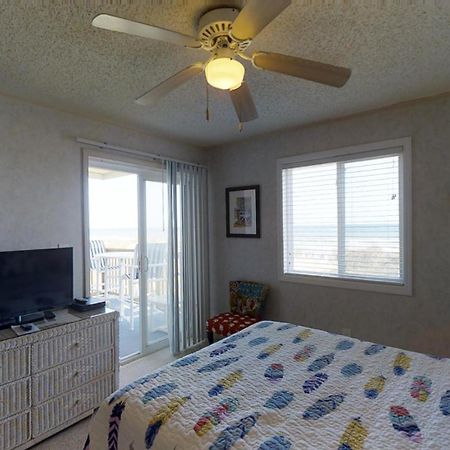 Beachmaster Unit 107 In Cherry Grove Is An Oceanfront Condo Myrtle Beach Exterior photo