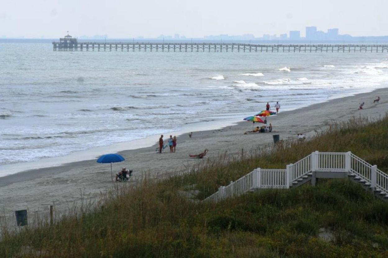 Beachmaster Unit 107 In Cherry Grove Is An Oceanfront Condo Myrtle Beach Exterior photo