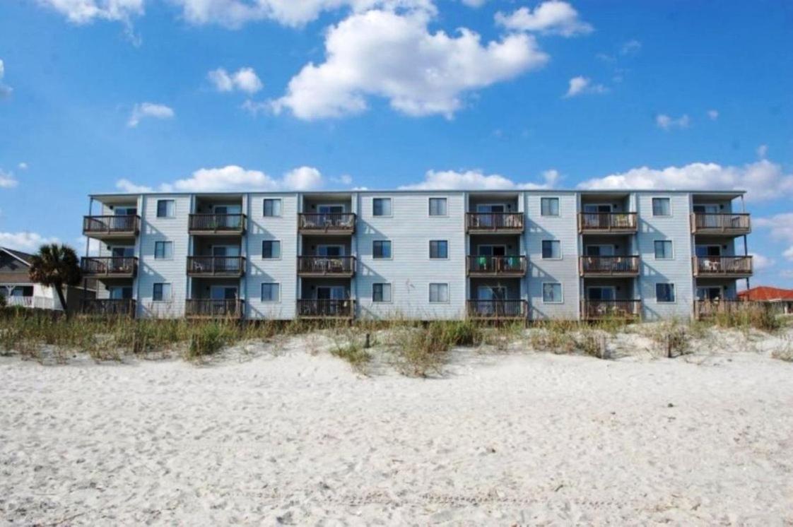 Beachmaster Unit 107 In Cherry Grove Is An Oceanfront Condo Myrtle Beach Exterior photo