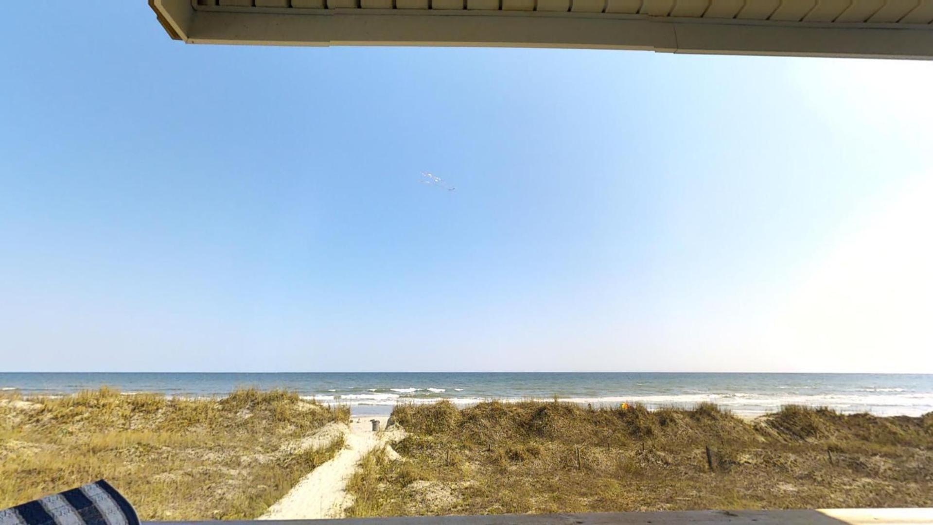 Beachmaster Unit 107 In Cherry Grove Is An Oceanfront Condo Myrtle Beach Exterior photo